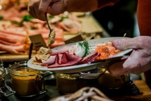 Julbord på Kitchen & Table på Clarion Hotel Gillet i Uppsala – bild 6