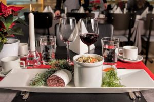 Julbord på Djäknebergets Restaurang i Västerås – bild 3