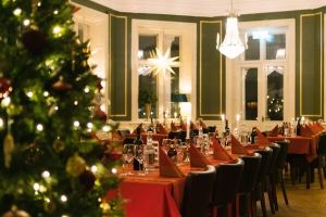 Julbord på Engeltofta Herrgård i Gästrikland – bild 1