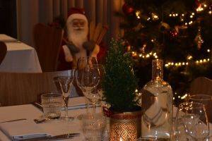 Julfirande på Hällsnäs Gård – bild 4