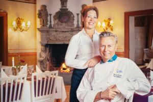 Traditionellt julbord på Rissne Gård – bild 1