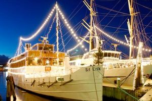 Julbord och julshow på Strömma Kanalbolaget i Göteborg – bild 1